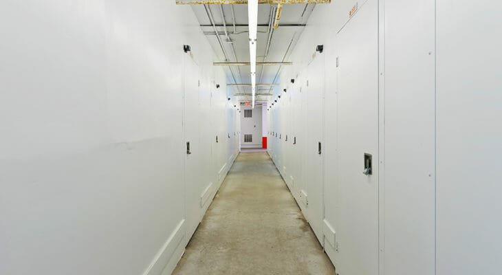 Public Storage Scarborough - Birchmount Rd - Indoor self-storage units
