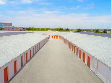 Entrepôt Public Mississauga - Nashua Dr - Vue aérienne en gros plan