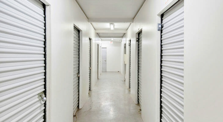 Public Storage North Vancouver - Main St - Indoor self-storage units