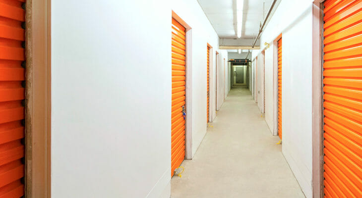 Public Storage Montreal - Rue d'Iberville - Indoor self-storage units