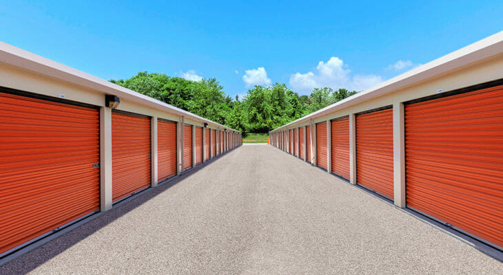 Public Storage Oakville - North Service Rd W - Drive-up access self-storage units