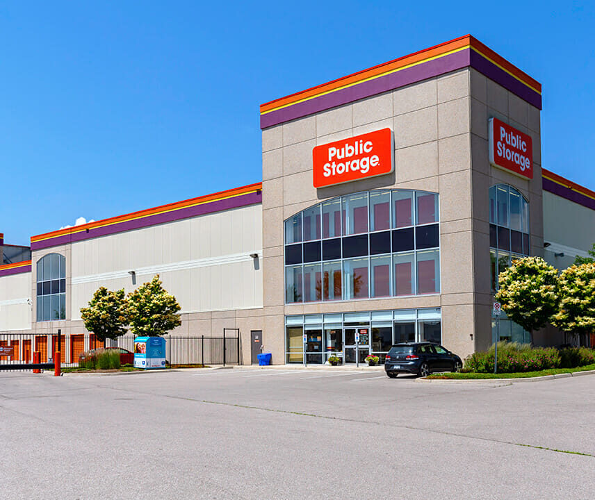Public Storage Oakville - North Service Rd W - Front entrance