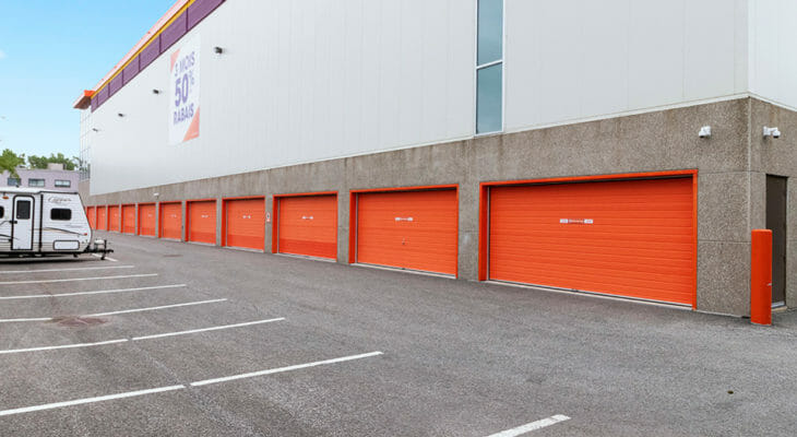 Public Storage Laval - Boul Tessier - Drive-up access self-storage units with outdoor rental parking for RVs and cars