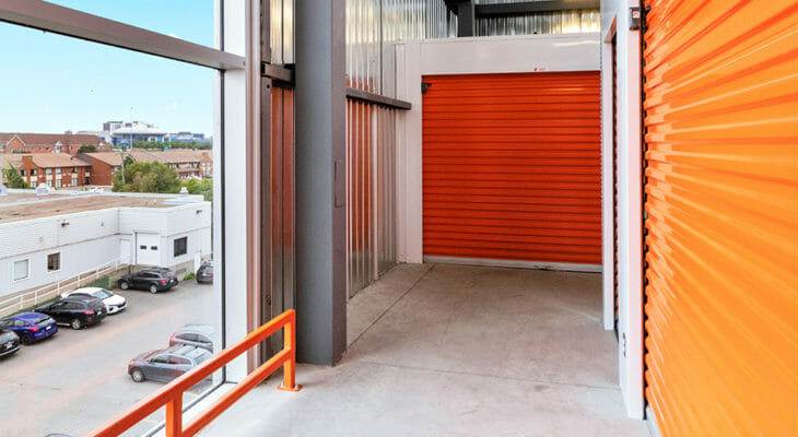 Public Storage Laval - Boul Tessier - Indoor self-storage units