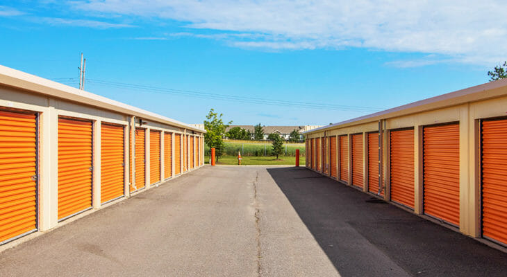 Public Storage Ottawa - Boul St-Joseph - Drive-up access self-storage units