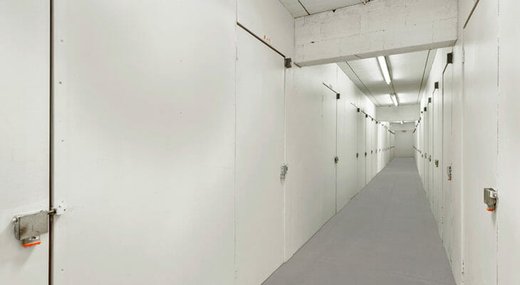 Public Storage Etobicoke - Greensboro Dr - Indoor self-storage units