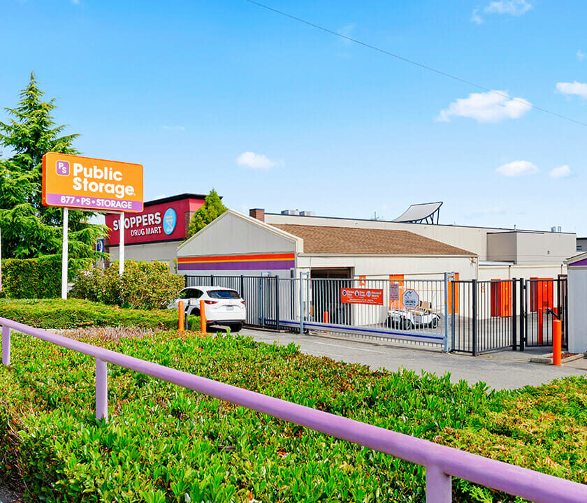 Public Storage Surrey - 120th St - Front entrance