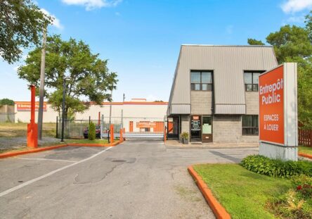 Public Storage Lachine - 14e Ave - Front entrance