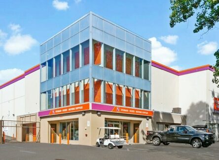 Public Storage Vancouver - Rupert St - Front entrance
